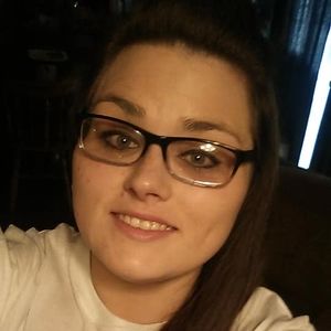 Meet your Posher, Destanie